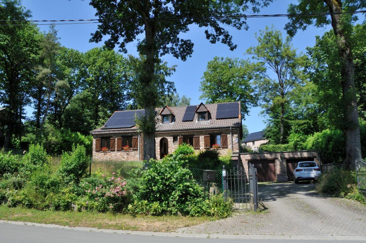 Tres Belle Villa 4 Facades Dans Quartier Vert Et Arbore - 5 Kms De Namur  Exterior foto